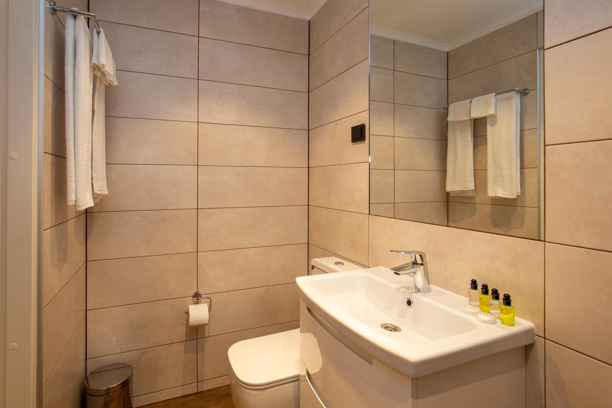 P54 Apartment Пайде Екстериор снимка